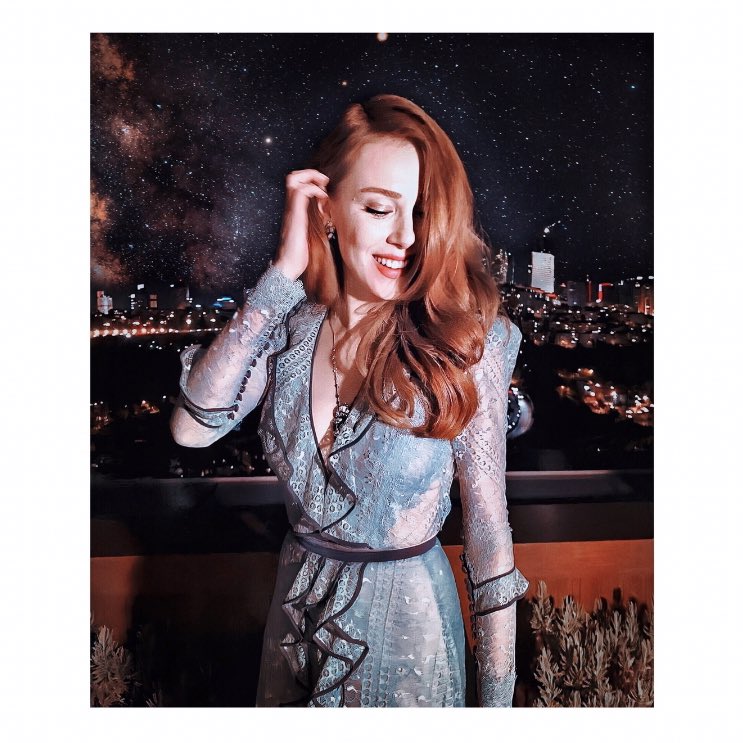 she is a shining star    #ElçinSangu