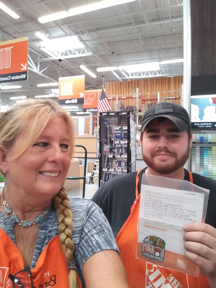 souls4ever1's tweet photo. @Homedepot0537 Department 24 Jakob, excellent customer service and One Paint training to fellow Associates! https://t.co/RIS5PdsFOZ