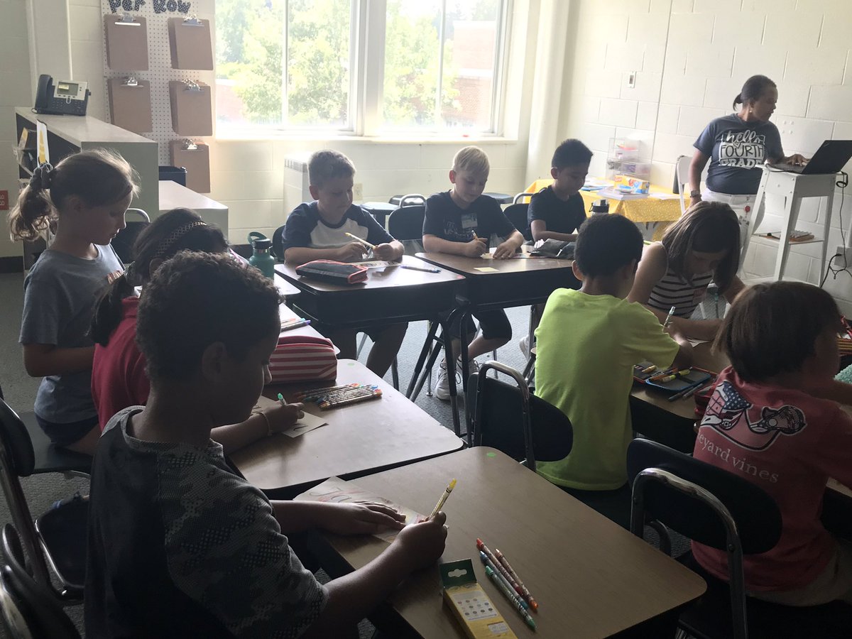 IHElementary's tweet photo. First day of 4th grade! #IHFirstDay #IHPromise https://t.co/VnK2jdGYaw