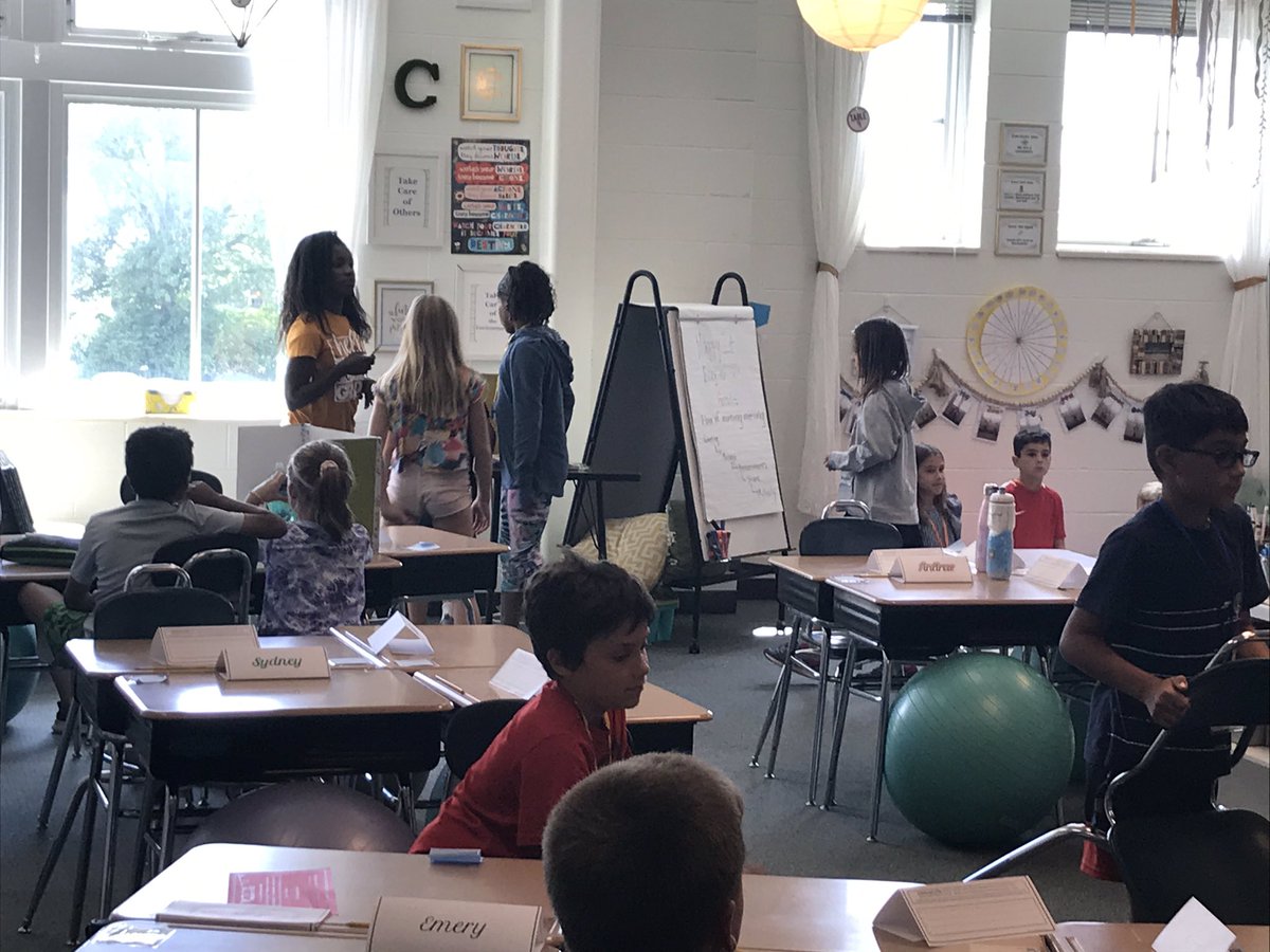 IHElementary's tweet photo. First day of 4th grade! #IHFirstDay #IHPromise https://t.co/VnK2jdGYaw
