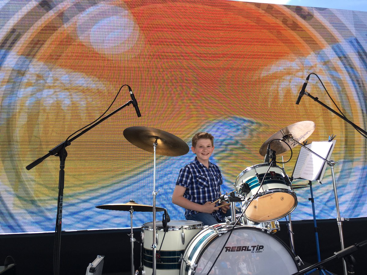 DJSSDrums's tweet photo. Cheeky photos from todayโs gig at @PembsCountyShow ๐โค๏ธ๐ฅ@GearMagazine @RegalTipSticks @PremierDrumCo @LudwigDrums_UK @zildjianGBI #drumwallet @hardcase_drums #drummerslife #weeklygroove #inspired #drums #drummer #youngdrummer #drumgroove #kidswhorock #musicalinfluence #music https://t.co/InqaSmnXky