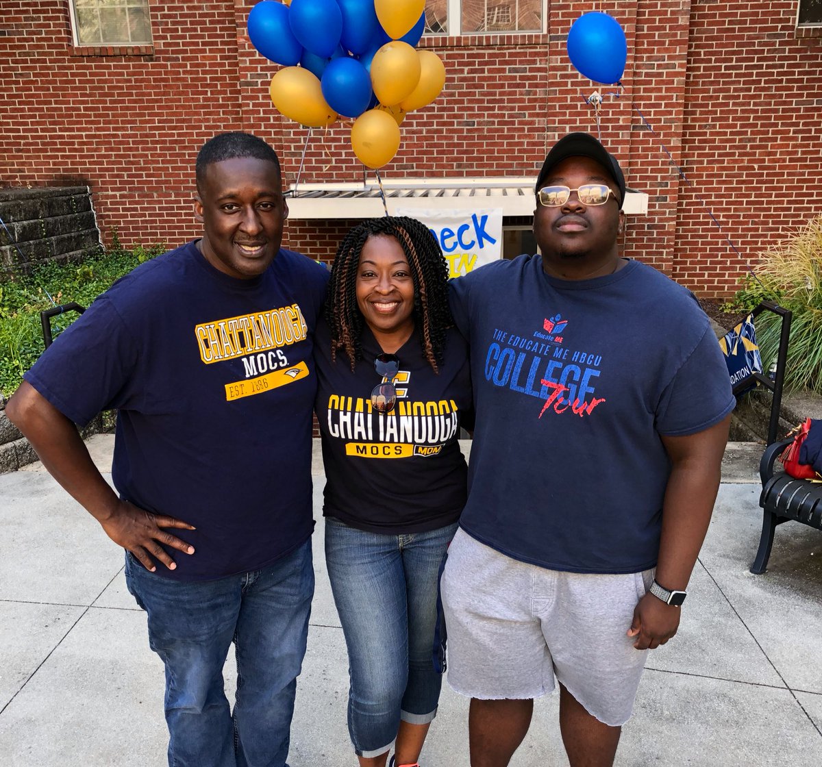 UTChattanooga's tweet image. It’s been a big day for the whole family! We’re so happy to welcome our Mocs to their new home. 💙💛

#MocsFlockBack