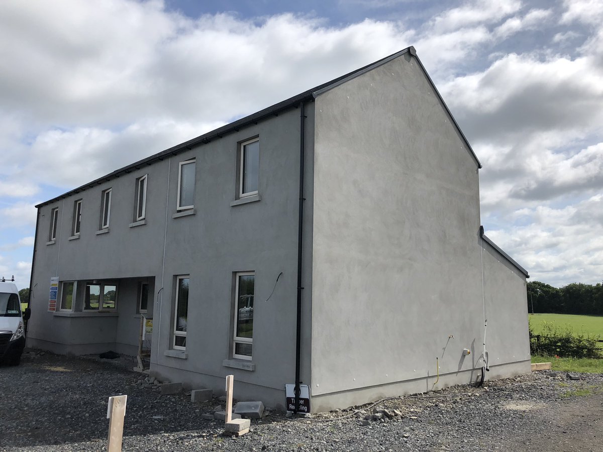 fergal5's tweet photo. Well advanced on site at Clane#913 #timberframe #fullbuild by #teamtimbertech. Great teamwork by @bakerinsulation & @roofer1777 & #teamtimbertech. @ROCKWOOLUK @proclima @SikaIreland @SikaTrocal @MEDITESMARTPLY. Airtight rest result of 0.78. https://t.co/r87G6IUwjb