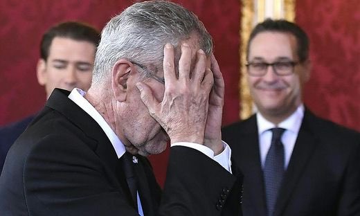 DieRaffa's tweet photo. Für mich immer noch das treffendste Bild zur schwarz-blauen Regierung und deren Machenschaften. https://t.co/RIVTZfRpv6