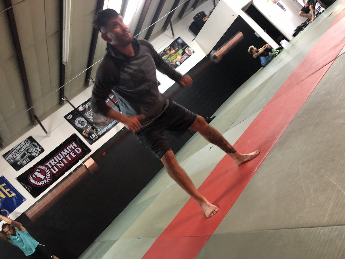 JaimeH125's tweet photo. #morningreps #ufc #bellator #LFA https://t.co/Yu5iI2VVX0