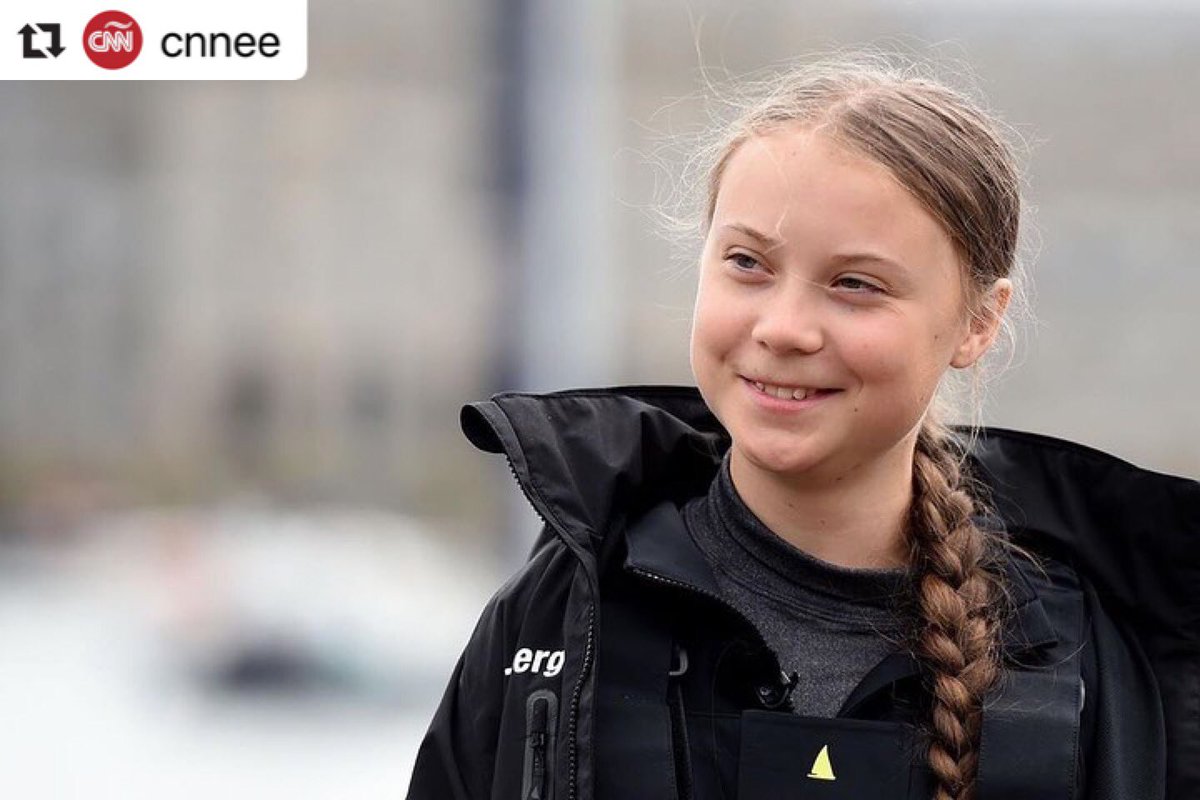 misKilometros's tweet photo. La activista climática de 16 años, #GretaThunberg,zarpó hacia Nueva York en un yate de carreras que funciona con energía solar y produce cero emisiones. Va rumbo a la Cumbre Climática de la #ONU .Dejó de usar aviones para reducir el carbón y ayudar con el medio ambiente. https://t.co/tvjUczMXtF