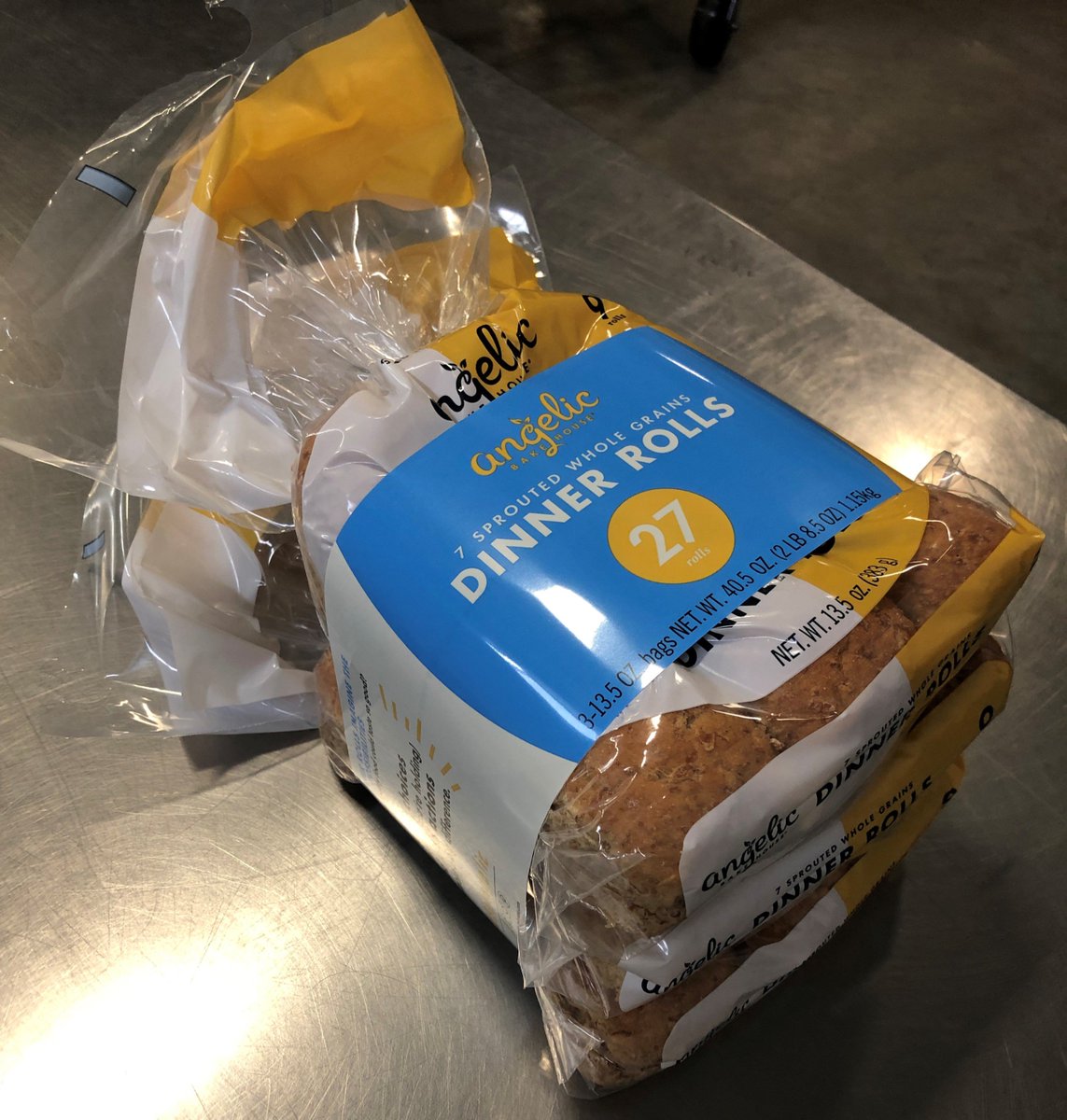 FelinsFoodie's tweet photo. Consider an innovative alternative to large outter bags! #TeamSustainability #FoodForThought #LabelwithaBand #BreadPackaging #PackFacts @FelinsUSAInc https://t.co/nzBlmgUZPy