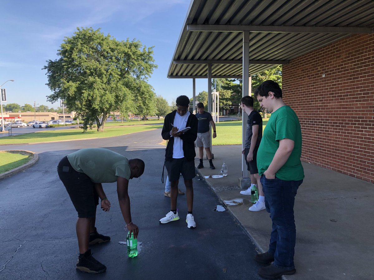 Miss_Nugent_Sci's tweet photo. Today these (and other) @RVKPanthers conducted experiments to test a hypothesis and collect data. Some unexpected results, a few splashes if water and lots of fun in the beautiful weather today! #science #scienceed #labnotebooks #collab #waterpressure #airpressure #3holebottleex https://t.co/KrXI0ftrqz