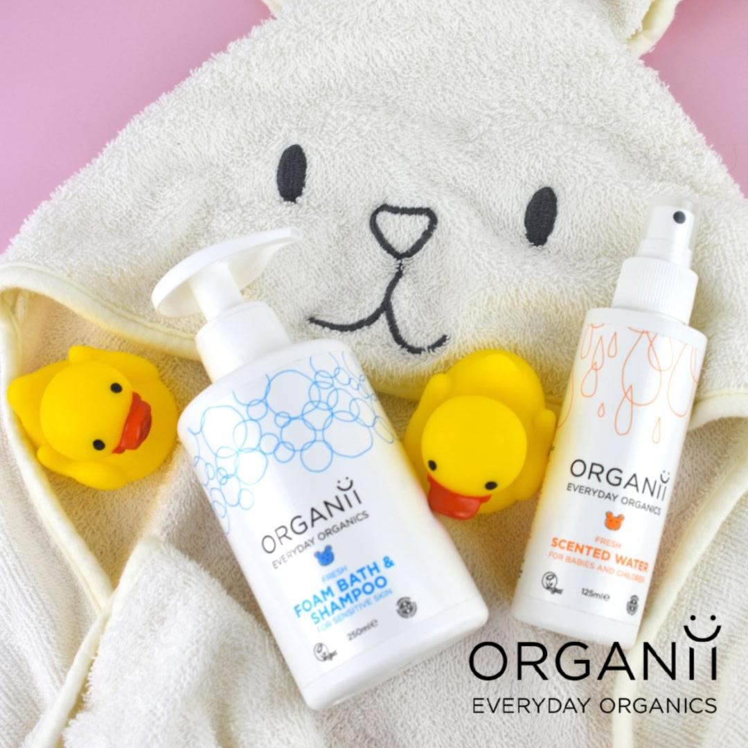 ORGANiiUK's tweet photo. Keep your little ones smelling fresh all summer long with our Fresh Scented Water and Foam Bath and Shampoo! Both formulas are soft and gentle on sensitive skin 

#organic #baby #newborn #babyproducts #organicbaby #naturalskincare https://t.co/l5piiuwHsF