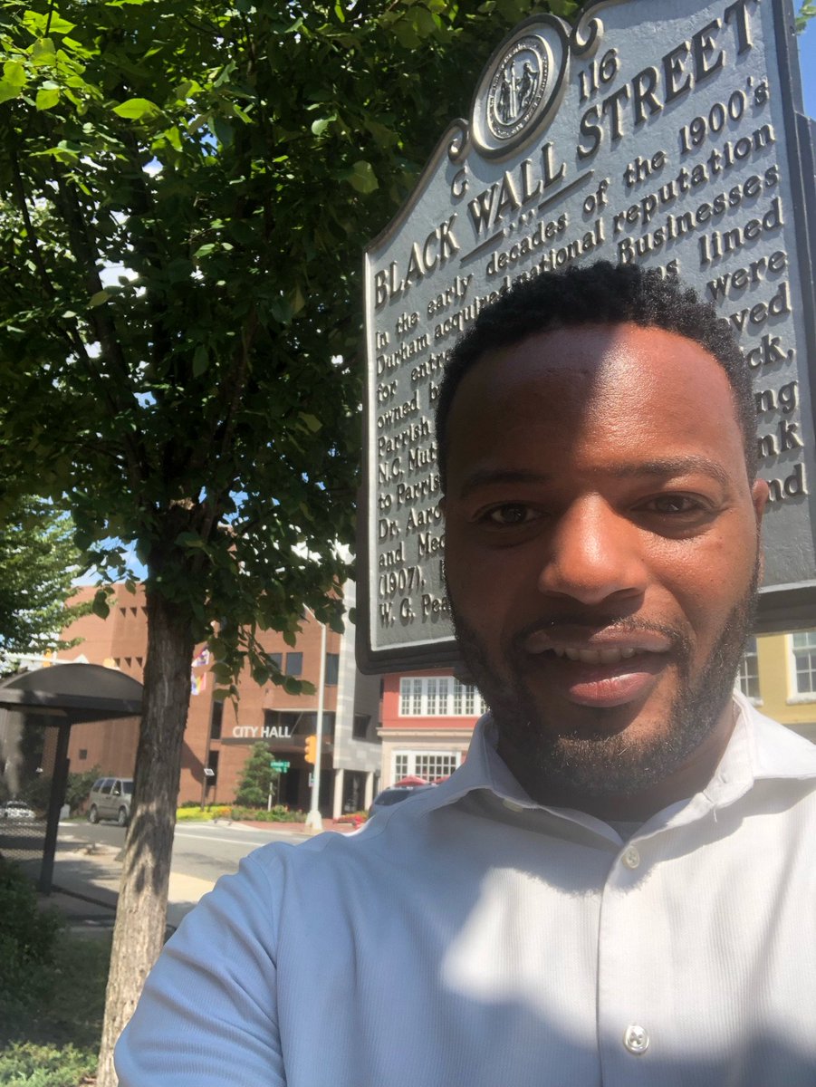 BullSitD's tweet photo. Couldn’t let today go by without showing love to #CityHallSelfie Day! https://t.co/FBjOM213TM