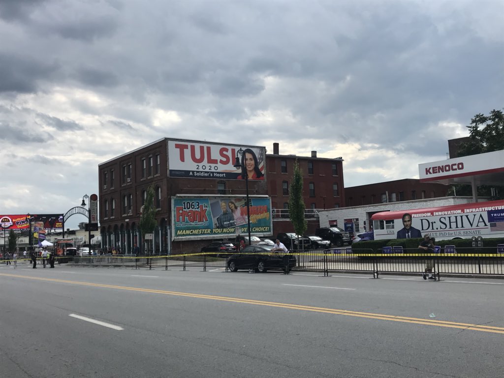 Kellen_Browning's tweet image. Tulsi Gabbard is apparently trying to convert some people with this billboard across the street. #TrumpInNH #Trump2020 @GlobePolitical