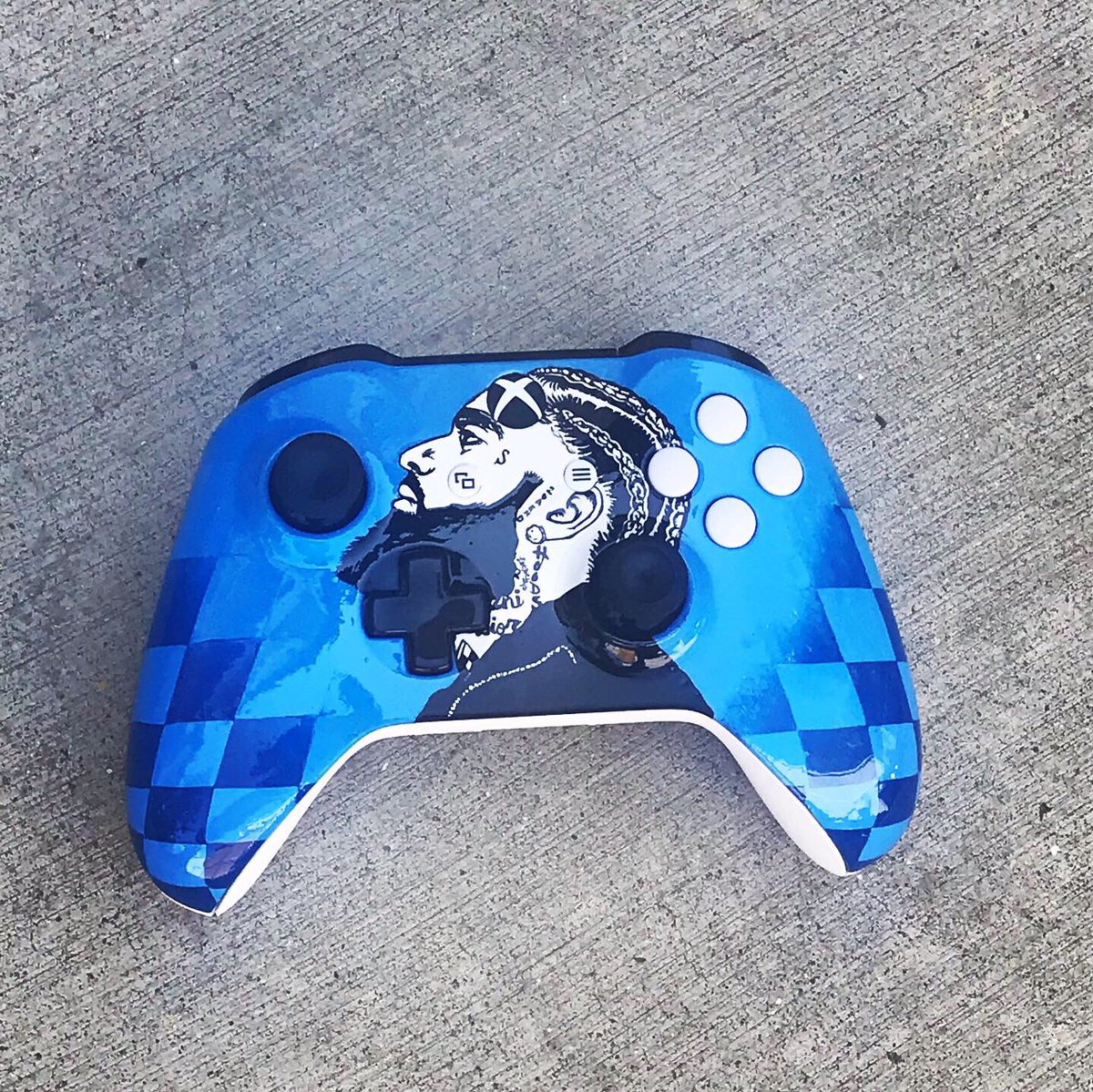 Kustom Kontrollerz™ tweet media