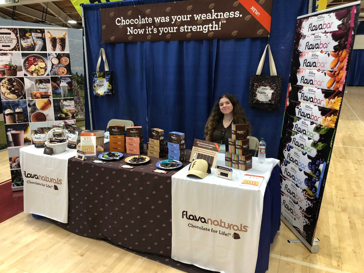 Listen up, Boston FlavaFans! Running in this weekend’s @falmouthroadrace? 🏃‍♂️🏃‍♀️ Come visit us at the Falmouth Road Race Expo today, tomorrow and Saturday for some FlavaBar samples! 🍫 Best of luck to the 14,000 runners entered! #FuelwithFlava #havaflava