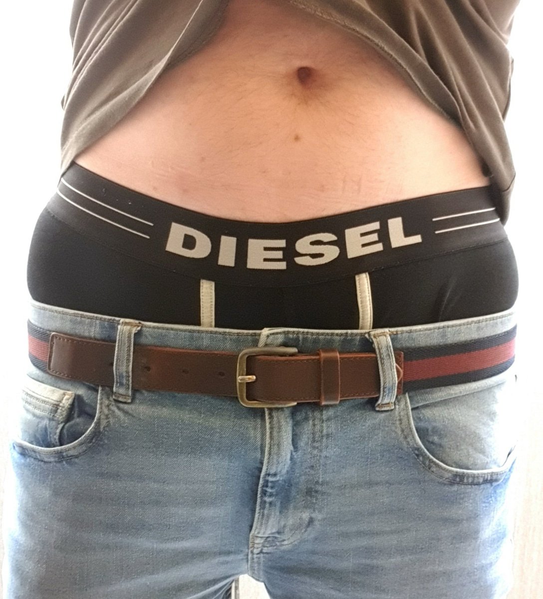 ledger_phoenix's tweet photo. Little sagging at home. #sagger #sagging #saggerguy #saggingboy #boxerbriefs #showingundies #underwearguy #underwearlover #gay #gayboy #gaymen #gaybelgium #phoenixledger https://t.co/SllllfyYr0
