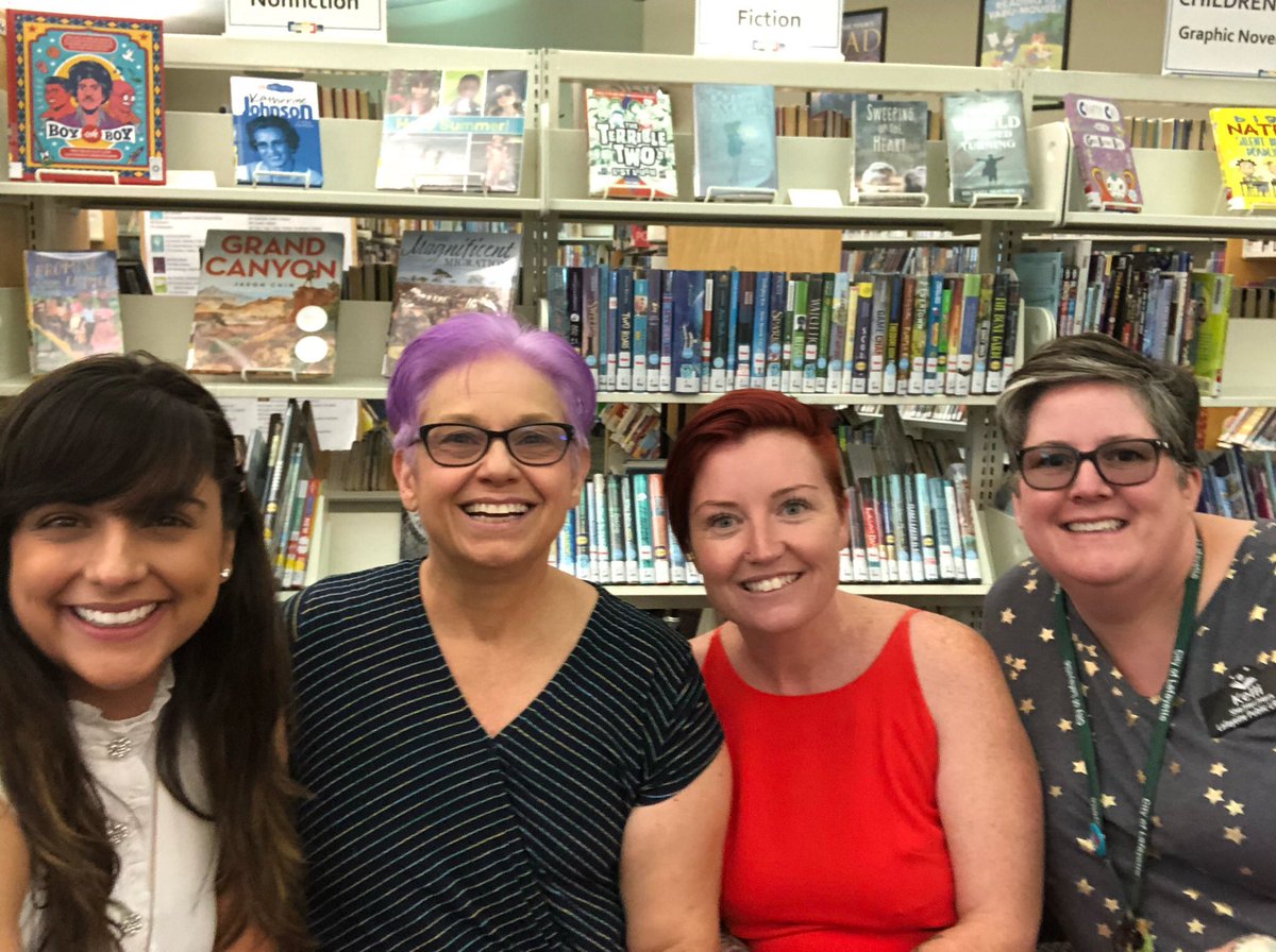 LafLibraryCO's tweet photo. #LafayettePublicLibrary rocking the #CityHallSelfieDay challenge. πππ πΈ #LafayetteCo @Lafayette_CO #LafayetteLibrary #WhatMakesLafayetteGreat #Colorado #Lafayette #LafayetteColorado #CityHallSelfie https://t.co/cZx0jkHvHW