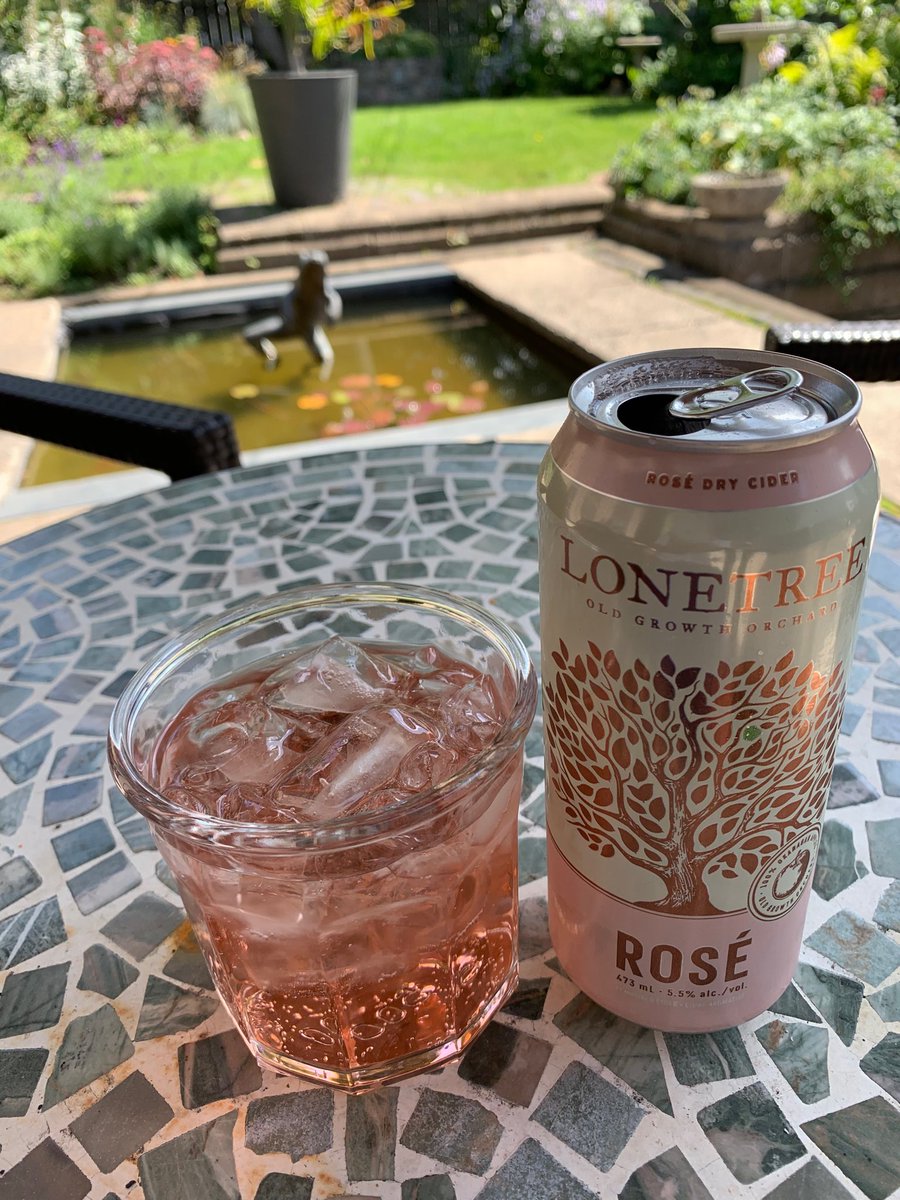 winemanboy's tweet photo. Just now. #beer is so 1980’s, cider on ice is where it’s at. #lonetreecider https://t.co/LbfQiSCKeP