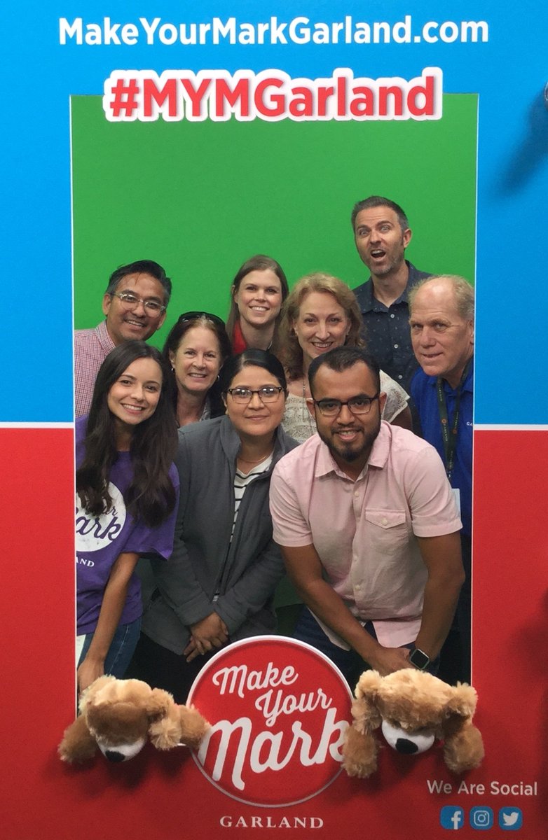 Today is National #CityHallSelfie Day. Of course our Public and Media Relations Team couldn't pass up the opportunity! #GarlandTX #MYMGarland #GarlandTXCityHall  @CityHallSelfie