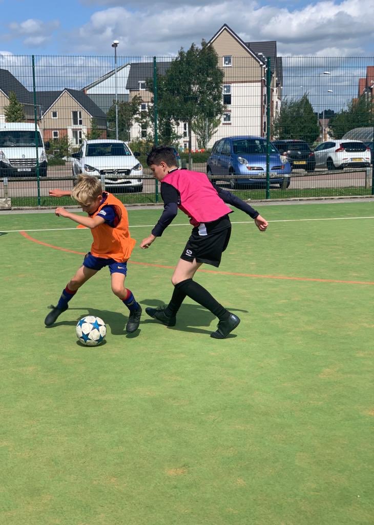 FdsSoccer's tweet photo. Good day at our Rugby soccer school @ Rugby college. Looking forward to tomorrow ⚽️👀 #soccerschool #fun #worldcup https://t.co/EAzmvfeM3a