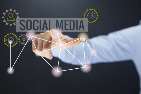 themarketermag's tweet photo. If you’re struggling to come up with ideas for posts on apps like Facebook, Instagram, or LinkedIn, use these tips to find your social media muse. https://t.co/CxRUjxGsyC https://t.co/lNSuI76Llr