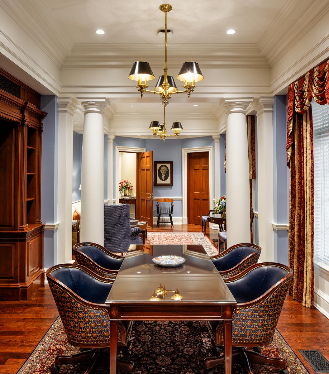 1800Columns's tweet photo. Interior #columns for #ChristopherNewportHall, designed by @GlaveandHolmes & recipient of a 2016 #PalladioAward
Photography: @virginiahamrick
#GlaveandHolmes #CNU #1800Columns #Chadsworth #TheColumnGuy #CustomColumns #Architecture #InteriorDesign #ICAA #Doric #Ionic @TradBuilding https://t.co/3XXUfBmPjn