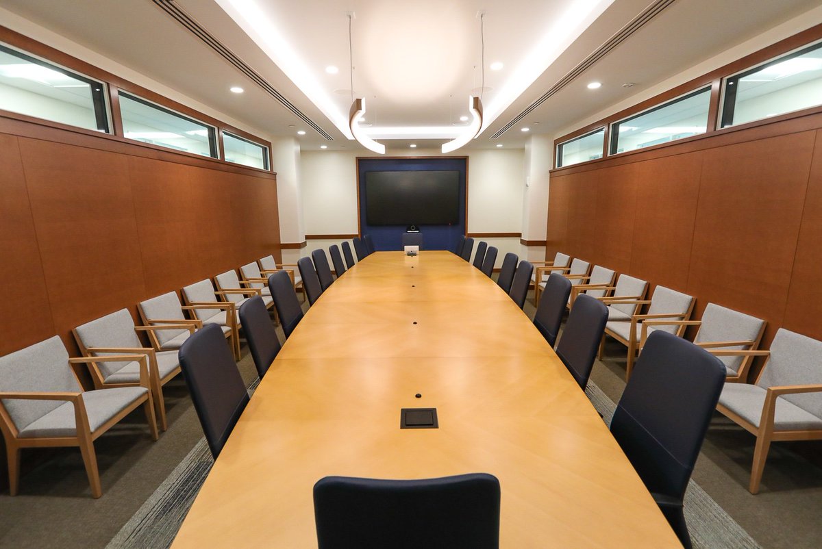 huthphoto's tweet photo. Got a sneak peek into the new @DukeU building where @DukeU_NrsngSchl &amp; @Duke_DPT have their new digs.

AMAZING space— Love the lobby, natural light and views (including of @DukeChapel ).

#Duke #ForeverDuke #Duke360 @DukeMedSchool #DurhamPhotographer https://t.co/bXTnWNqOnZ
