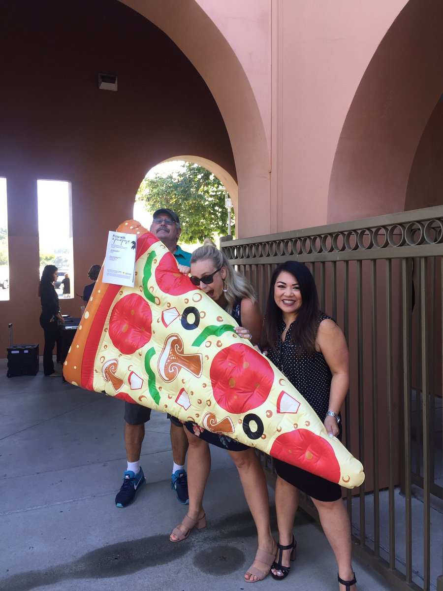 Restaurant Night fundraiser tonight at California Pizza Kitchen!! Join us and 20% of your sale will go to Salt Creek PTG!!! #cpk #restaurantnight