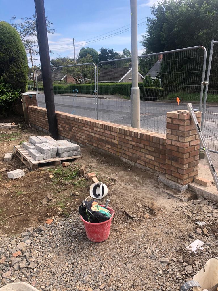 9yardsArchitec_'s tweet photo. Great to see this boundary wall being started on site at one of our newbuilds today #Belfasthour - we're nearing completion so looking forward to the site fencing coming down soon
#9yards #charteredbuildingconsultancy #KingOf #buildability #buildersview
@robinhillconstr https://t.co/AG1yA0Lxky