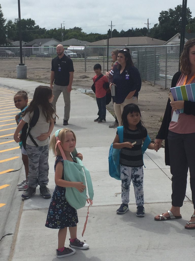 briankort's tweet photo. Mr Petsch along with the @JeffersonGIPS staff making sure kids are safe during first day of school pickup. #SeeingIsBelieving #GIPSFirstDayEveryDay https://t.co/hHhx32TNlf