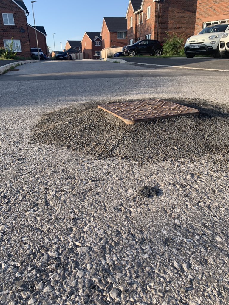 Laura Edwards tweet media