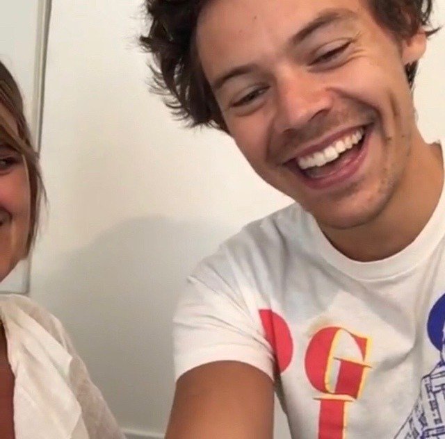 Real_Tio_Harry's tweet photo. A Harry le pueden tomar miles de SS de algún video y el chavín saldrá perfecto ... 

APUNTADO EN LA LISTA DE COSAS QUE NO ME PASAN :c https://t.co/spiFlVxMoj