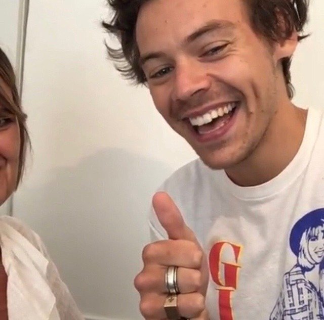 Real_Tio_Harry's tweet photo. A Harry le pueden tomar miles de SS de algún video y el chavín saldrá perfecto ... 

APUNTADO EN LA LISTA DE COSAS QUE NO ME PASAN :c https://t.co/spiFlVxMoj