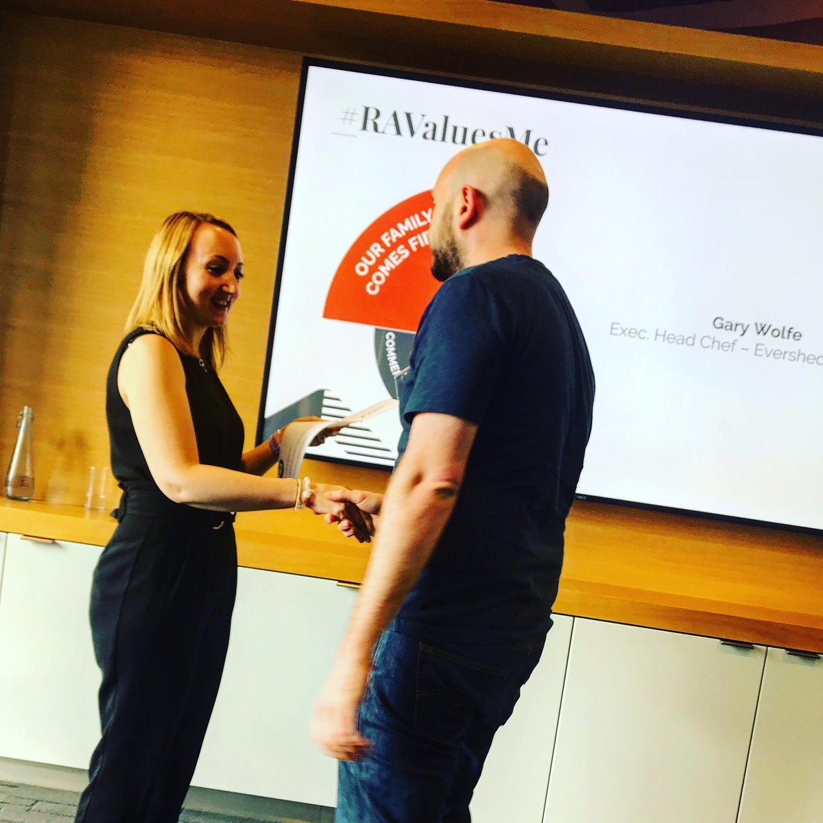 Rest_Associates's tweet photo. Jam-packed Forum today -
launched our Baked by Paula range, +19 new recipes. Mustafa Salimin was awarded the inaugural Chef Recipe of the Season. Gave £1k to four team members who exemplified the RA values. Ended with drinks from @toastale - busy day! https://t.co/IJXaiTibXN