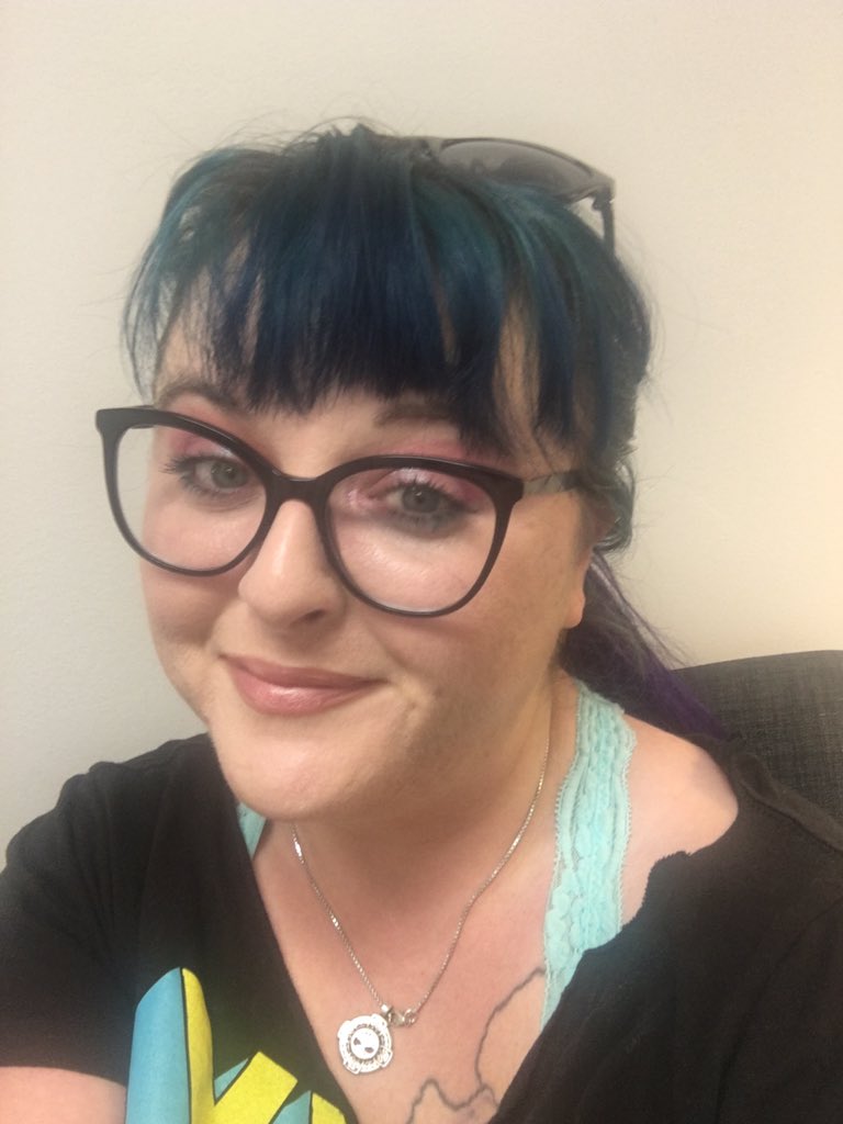 jillydreadful's tweet photo. Had to pick my kid up early from school &amp; office lady asks if I am the grandma. Last week, mistaken for teen mom; this week, mistaken for grandmother. Either I’m an immortal shapeshifter or pop culture has warped our collective idea of what a 38yr old woman looks like. #ageism https://t.co/KVyiaVPaoc