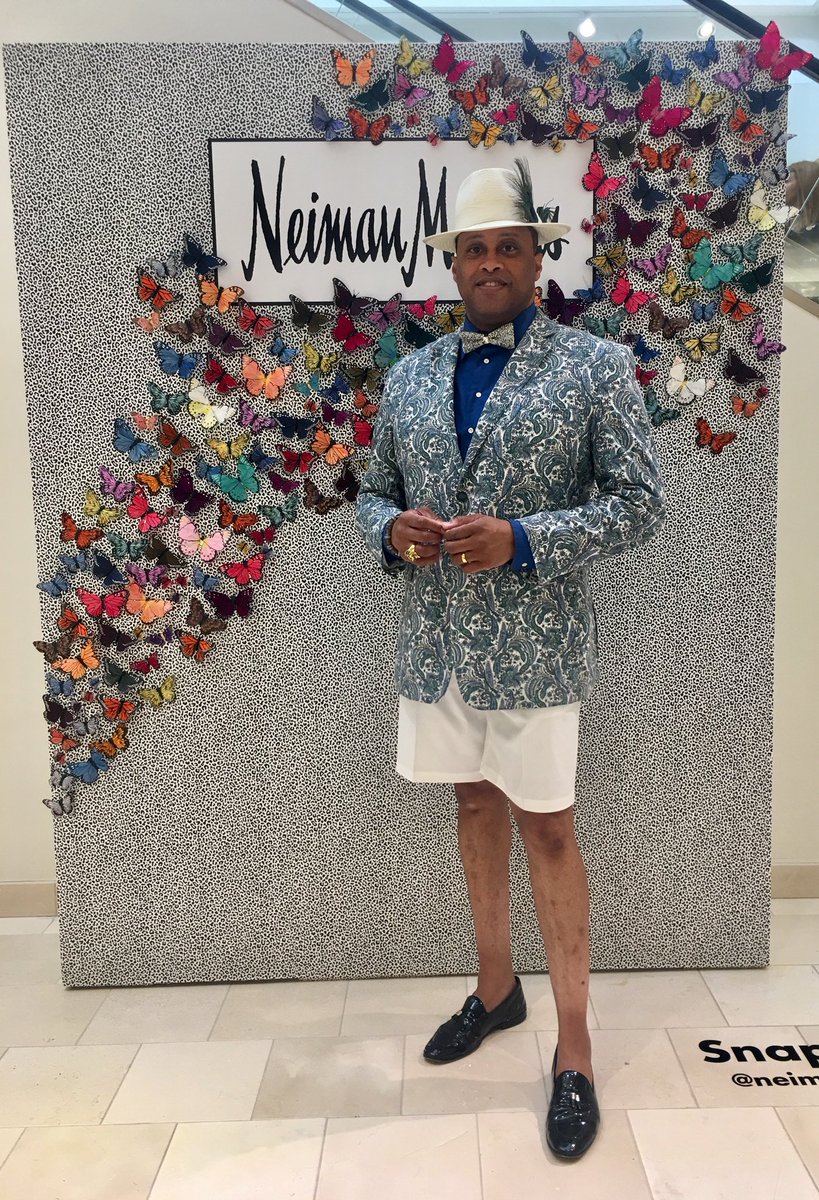 Austinpublisher's tweet photo. Thank you @neimanmarcus at @TheDomainAustin for hosting the awesome #FashBash on Wednesday. AboutLastNight #fashion #style #WilliamJacksonLifestyle #follow #influencers #InFluentialMagazine #GQInsider https://t.co/JswGuctYJB