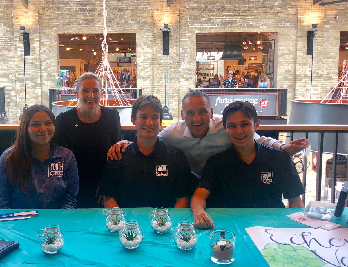 kevin_chief's tweet photo. A huge #YouthCEO Miigwech to @ToothKristin helping young people build on their skills &amp; experience for a successful future👏🏼😊 @BMO https://t.co/sfteGsYGRg