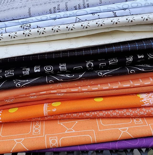 kristarobbins67's tweet photo. Some spooky holiday sewing coming up!
#fourrobbins #createbeauty #quilting #sewing #quiltersofinstagram #quilts #quilt #quiltsofinstagram #maker #sewersgonnasew #makemodern #sewersofinstagram
📸 https://t.co/IINJ7uGlzG via https://t.co/MspHoOiBNj https://t.co/MOEL3qBKjJ