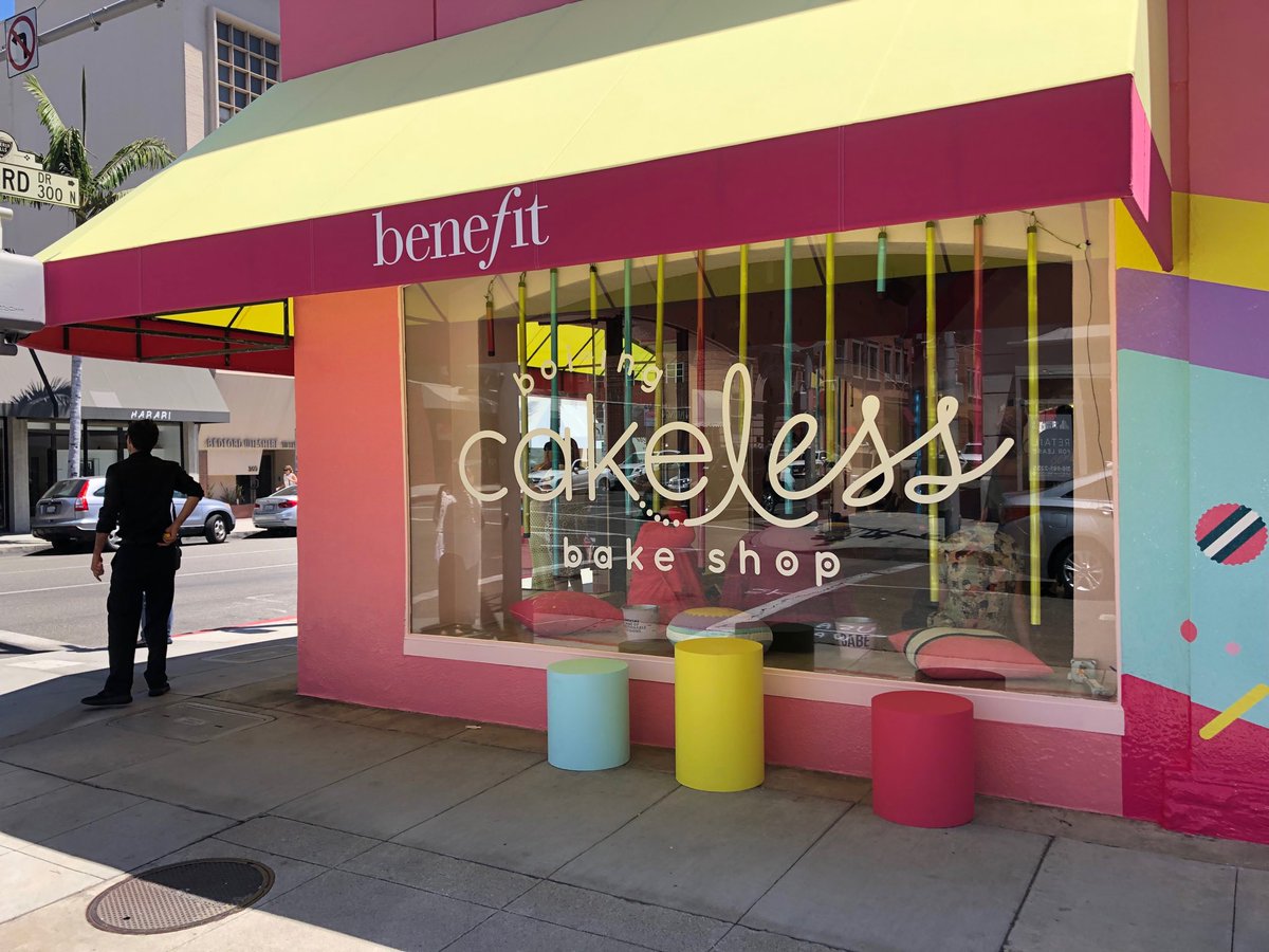 brendandorrian's tweet image. @BenefitBeauty #cakeless #bakeshop just launched in Beverly Hills... #freshouttheoven 2/2
