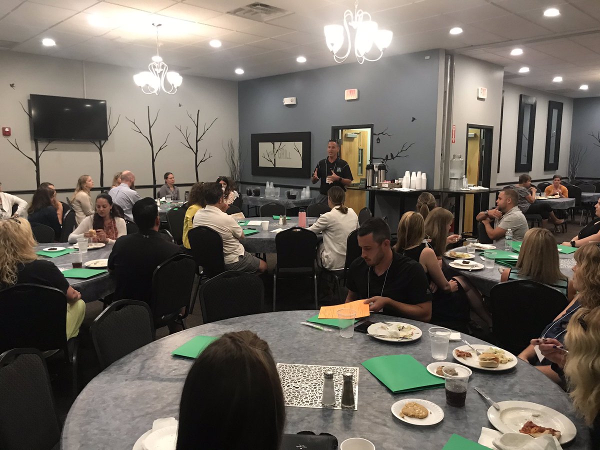 KTA_KenmoreTA's tweet photo. Great afternoon at Welfare Trust sponsored New Teacher Luncheon. Sharing values, who we are and benefits of our union. @nysut @AFTunion @AndyPallotta @NYSUTStreasurer @cherylhughes11 @nysutEVP @lilbird77 @Jorlowski26 @BaconPi #OurUnionOurValues #OurUnionOurVoice https://t.co/jy0U4eYSsr