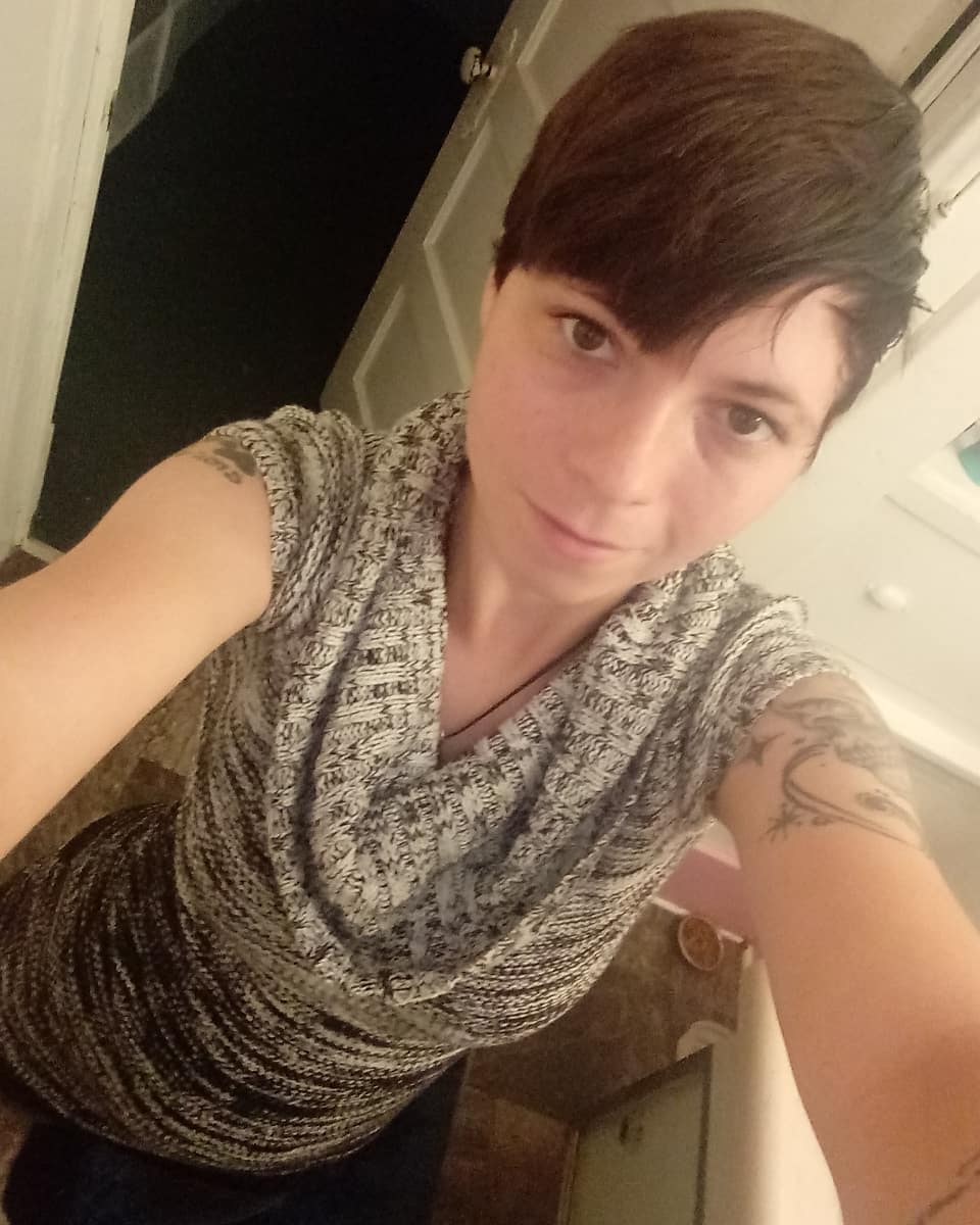 LoLo51503's tweet photo. Been awhile since i posted an update. Lol take me as i am or leave me alone https://t.co/myZBmKH7HN