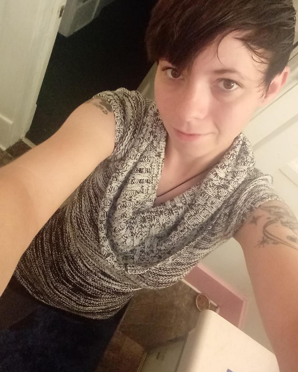 LoLo51503's tweet photo. Been awhile since i posted an update. Lol take me as i am or leave me alone https://t.co/myZBmKH7HN