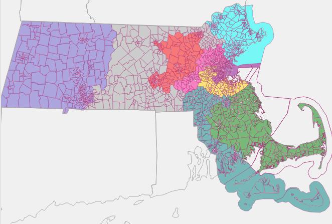 <a href="/TheNotoriousPIF/">TheNotoriousPIF #FlyTogether🦆</a> @ElectionLopez <a href="/NilesGApol/">Niles Francis</a> I made this map just the other day, as I too was curious if R seats could be drawn in Massachusetts. The gray district would have been won by Trump by 2 points in 2016, while HRC would've won the green one by just 4 points. So, at least the former would likely be a swing seat.