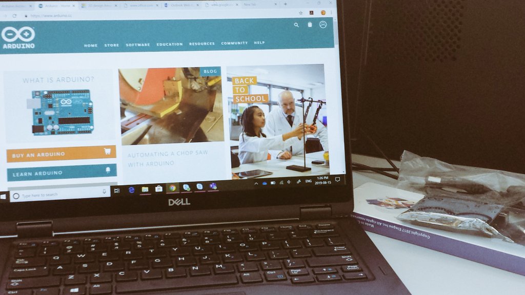 MMehai's tweet image. Electricity 101 with Mark before we learn more about #arduinos! Excited to share this with my Science 9s this year! #STEAMDays19 #computationalthinking #coding #electricity