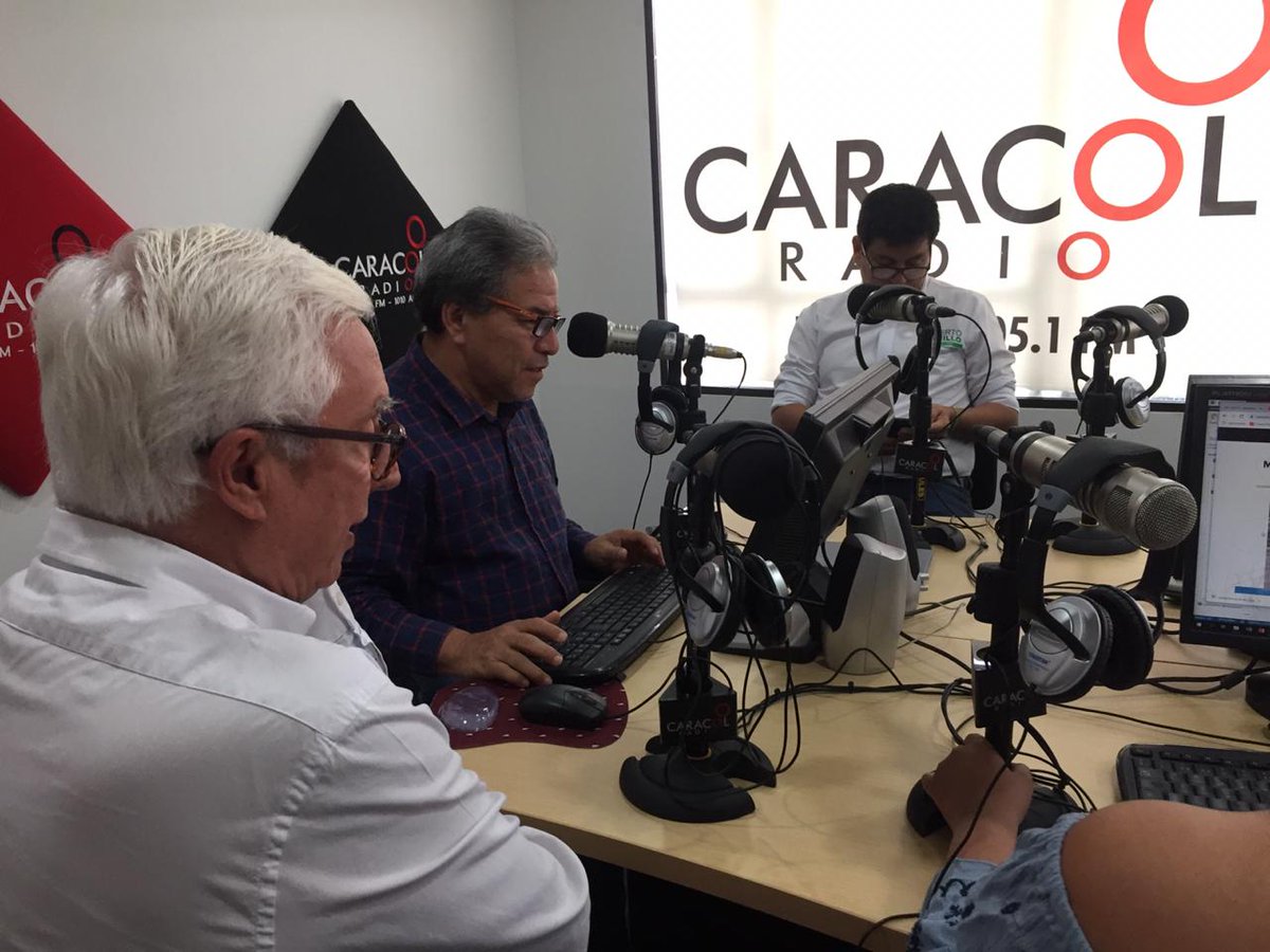 PoloNeiva's tweet photo. El senador @JERobledo está mañana en gira de medios en la ciudad de #Neiva. @CaracolNeiva @NeivaStereo938 @NTV_Canal @diariodelhuila https://t.co/zhTONketj6
