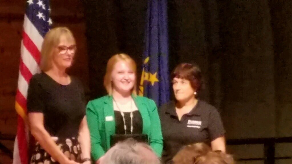 Congratulations to Madelyn Zimmerman the inaugural recipient of ⁦<a href="/PurdueExtension/">Purdue Extension</a>⁩ Emerging Women in Agriculture Leadership Award!!!!