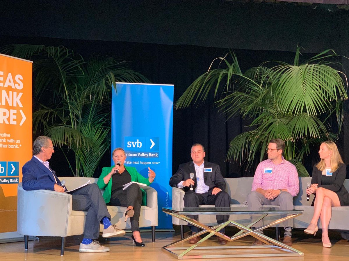 ahtsao's tweet image. .@SVB_Financial #SVBGlobalConnect .@aggkiteboarder .@eclaireoh lead discussion on building long term for your #VC fund, and advice on fundraising.  Differentiation is a key.