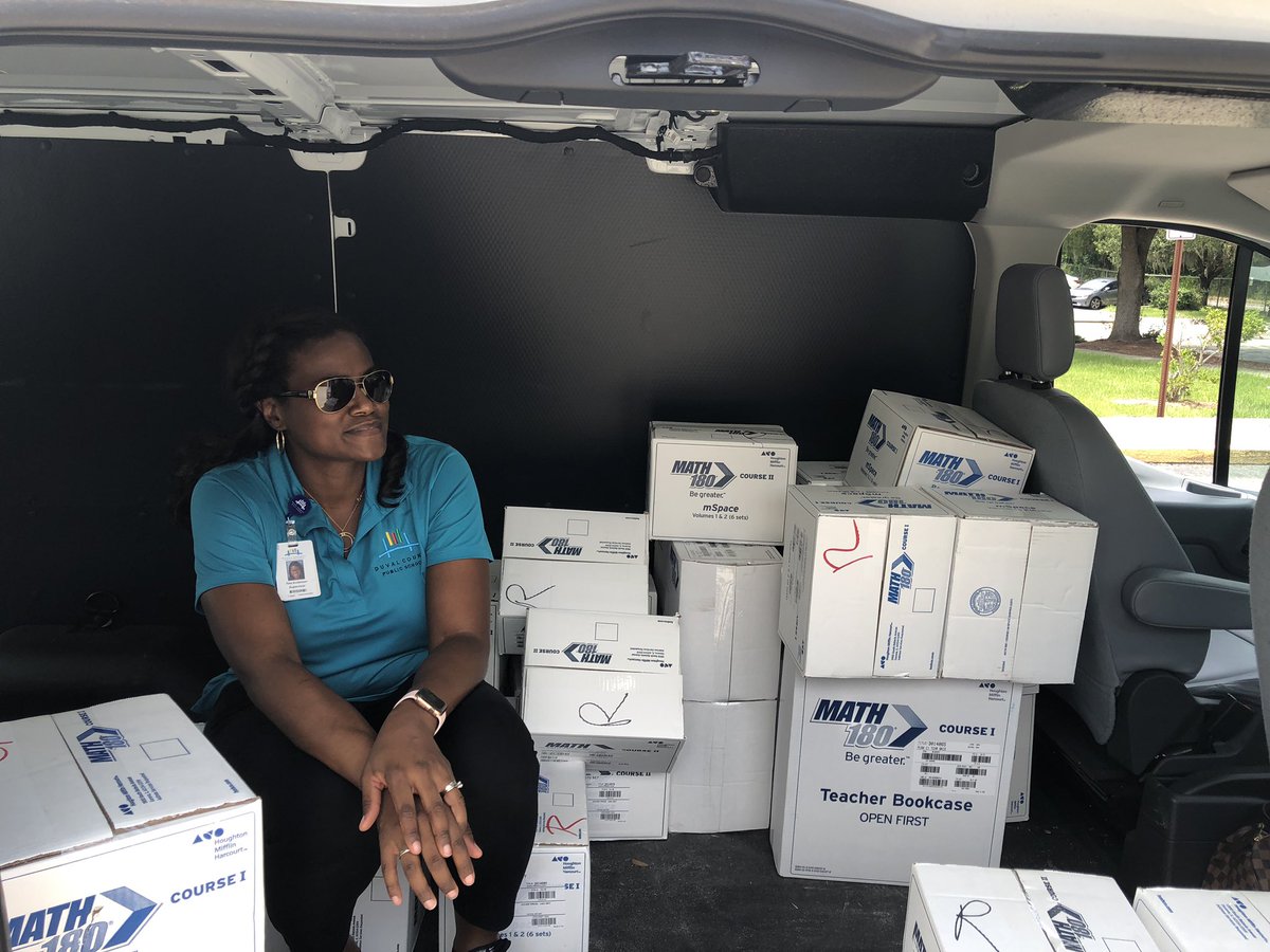 shawnwigg's tweet photo. Special thanks to the @DcpsMath specialists for helping us get our new middle school intervention materials from the truck delivery at 7:35am to every school by 4:40pm. Love the all hands on deck and service attitude of this team. #TeamDuval #iteachmath https://t.co/ewnJxkFAd0