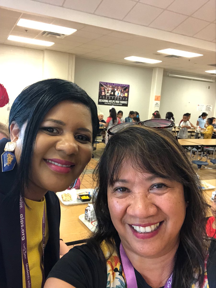 DrTGrover's tweet photo. ⁦@HowardGI⁩ Family! So many stories... so much hope for the future! #SeeingIsBelieving! https://t.co/Jn0a0DBKEf
