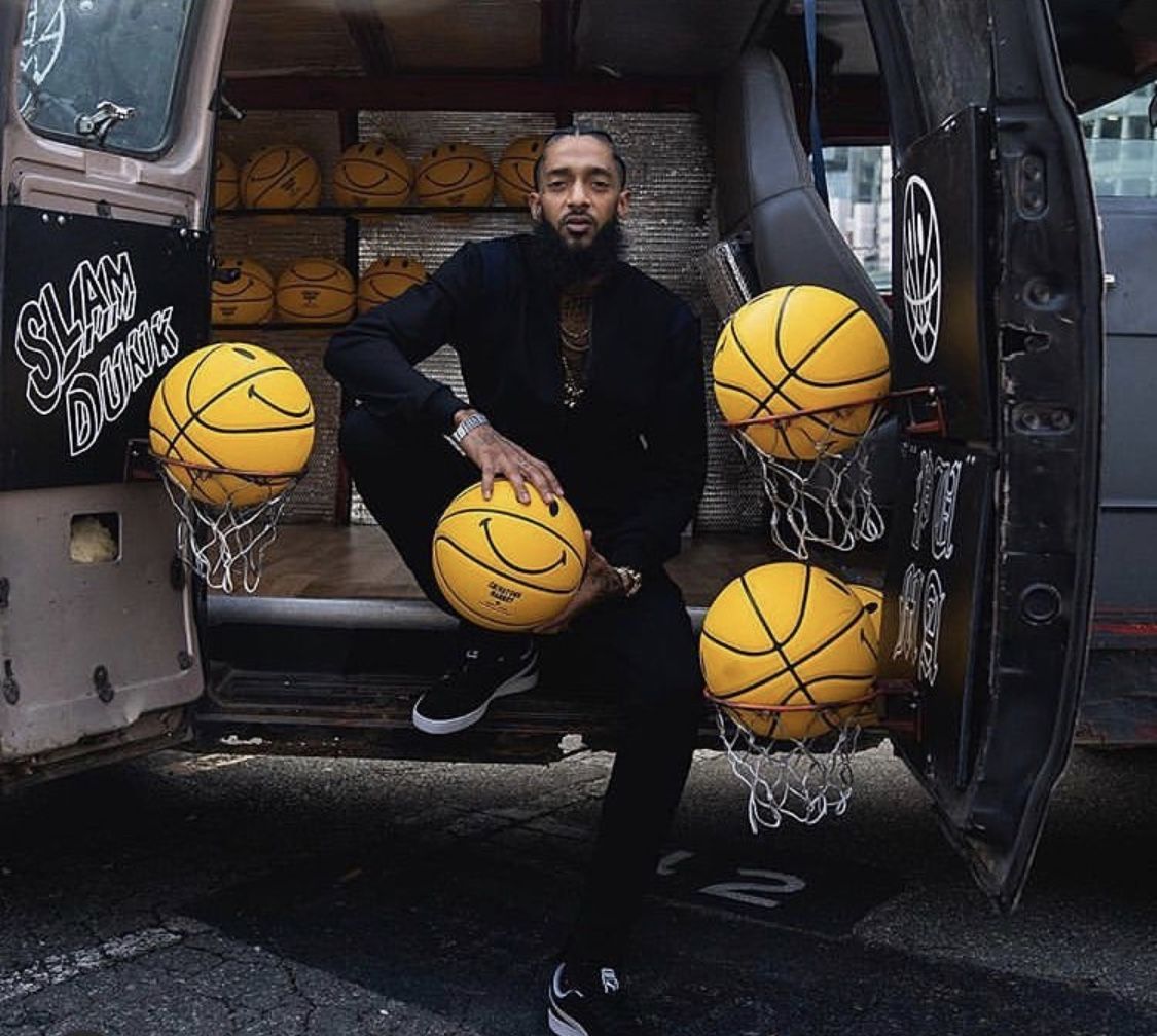mbf24_7's tweet photo. Happy Bday King 🎂👑🙏🏾 
|
|
#MBF24 #ballislife #music #basketball #fashion 🎧🏀👟 #mbf24islife #nipseyhussle #happybday #LeoSeason 🦁#lasttimethatichecked #rip #sip #nipsey #marathoncontinues #marathoncontinues🏁 #prolific #CTM #ChinaTownMarket #Puma #PumaHoops #PumaBasketball https://t.co/io0uwovmYx