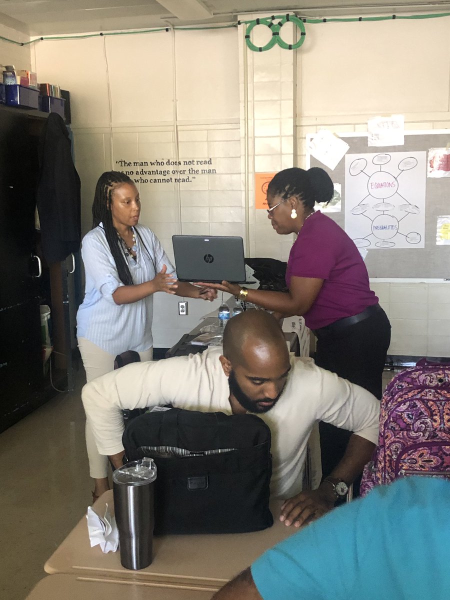 LaTasha_Mack1's tweet photo. I’ve been in education 10 years and it’s nothing like going to a PD and leaving with a full toolbox 🧰 ✏️🍎👏🏾Thanks @ksealsno @brishersmith @alyssahowelly Awesome Work!!!  😎 #hisd #mathmatters #lovewhatyoudo #weready #kashinapp #education #smallgroup https://t.co/ycYpSf16kr