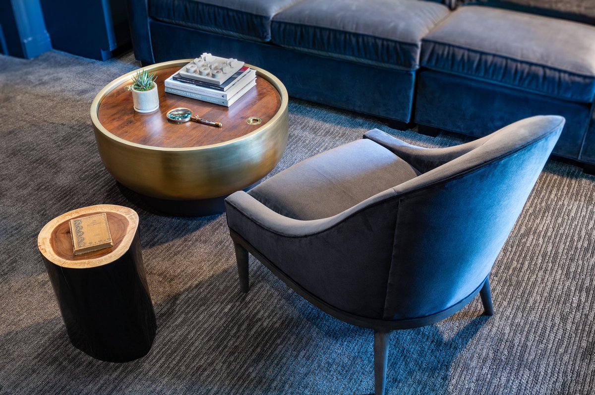 paxtonplace's tweet photo. Study Time....#study #library #interiordesign #wooddetails #darkupholstery #fortworth  #dfwdesign #fortworthdesigner #insta #decor #traditionaldesign #transitionaldesign @paxtonplace @garyloganphoto 📷 https://t.co/tK5kP1Z513
